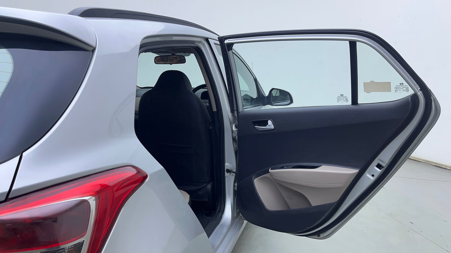 Used 2017 Hyundai Grand i10 Asta 1.2 Kappa VTVT Petrol Manual interior RIGHT REAR DOOR OPEN VIEW
