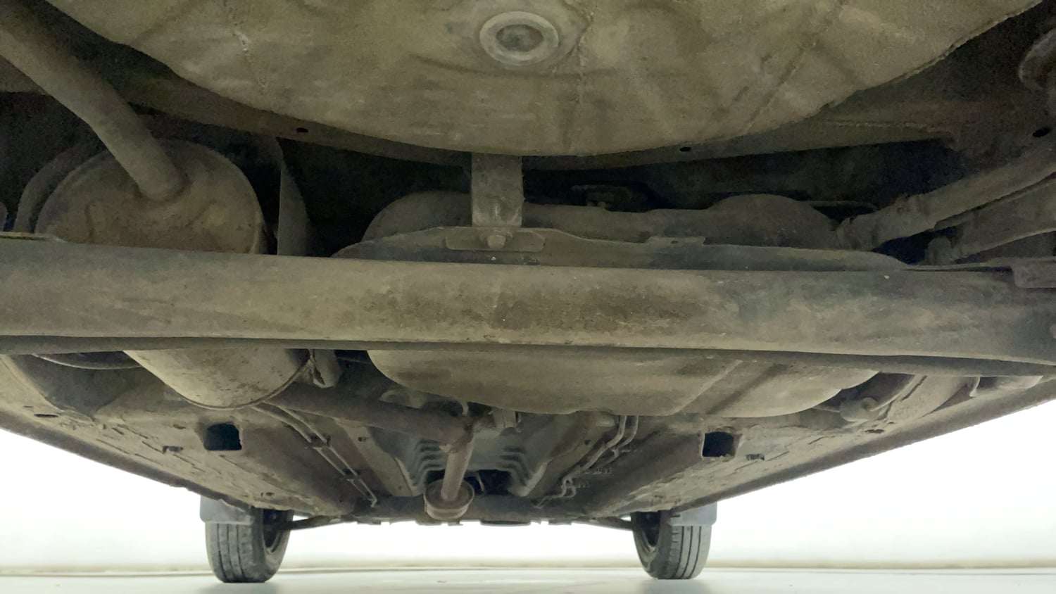 Used 2021 Renault Kwid RXT 1.0 Opt Petrol Manual extra REAR UNDERBODY VIEW (TAKEN FROM REAR)