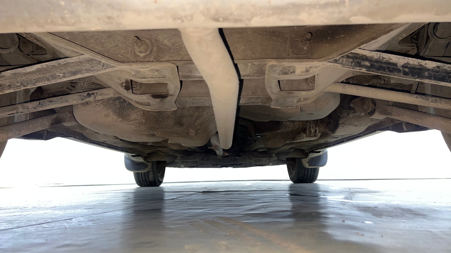 Used 2019 Jeep Compass Sport 1.4 Petrol Petrol Manual extra REAR UNDERBODY VIEW (TAKEN FROM REAR)