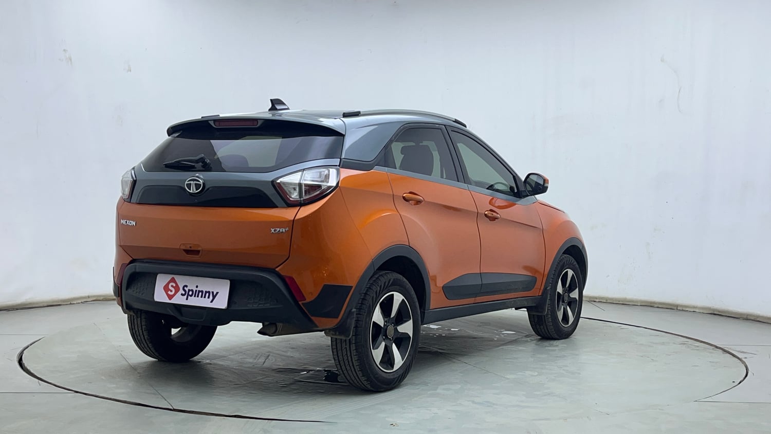 Used 2018 Tata Nexon XZA Plus Diesel Dual Tone Diesel Automatic exterior RIGHT REAR CORNER VIEW