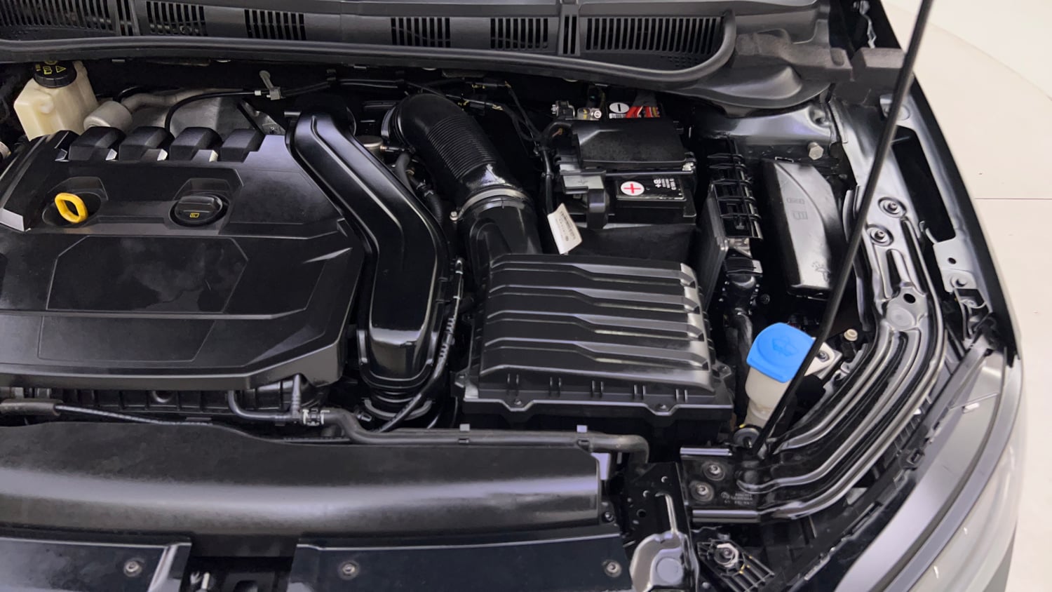 Used 2023 Skoda Slavia Style 1.5L TSI DSG Petrol Automatic engine ENGINE LEFT SIDE VIEW