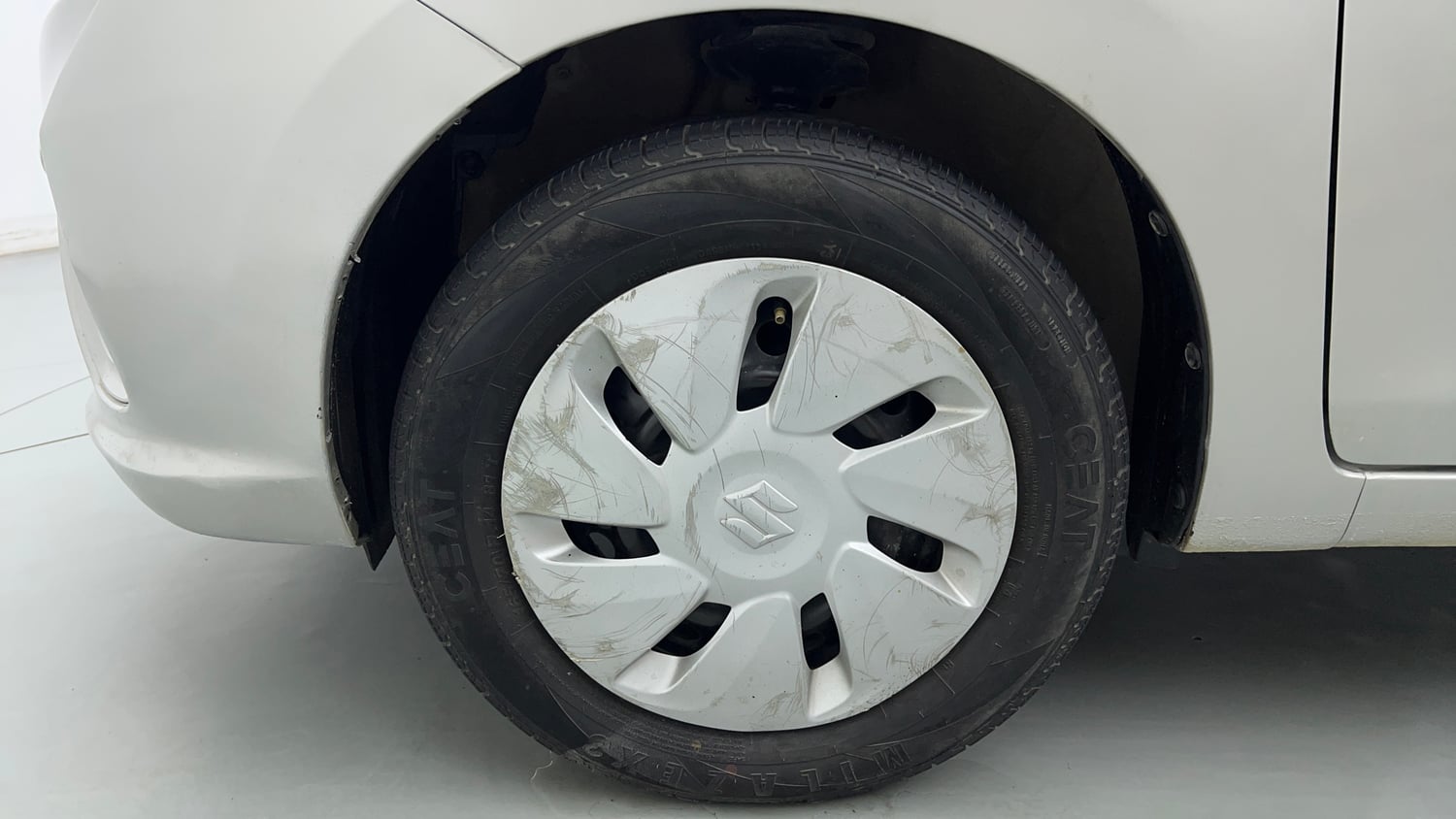 Used 2017 Maruti Suzuki Celerio ZXi Petrol Manual tyres LEFT FRONT TYRE RIM VIEW