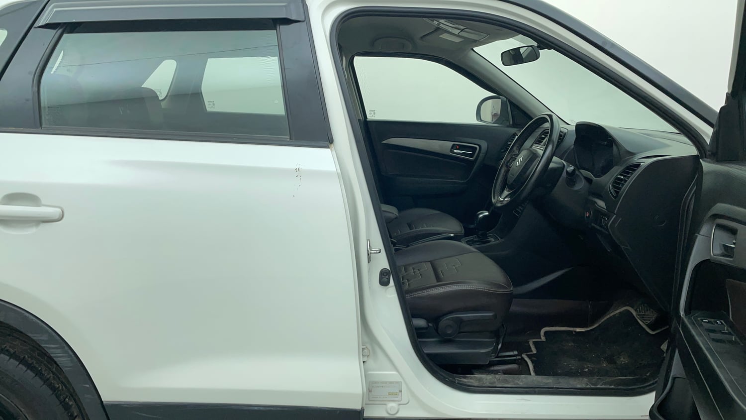 Used 2019 maruti-suzuki Vitara Brezza ZDi Plus AGS Diesel Automatic interior RIGHT SIDE FRONT DOOR CABIN VIEW