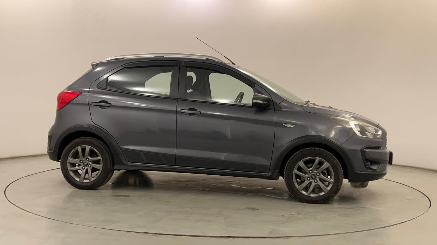 Used 2018 Ford Freestyle Titanium Plus 1.2 Ti-VCT Petrol Manual exterior RIGHT SIDE VIEW