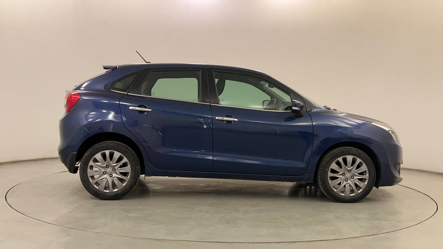 Used 2018 Maruti Suzuki Baleno Alpha 1.2 AT Petrol Automatic exterior RIGHT SIDE VIEW