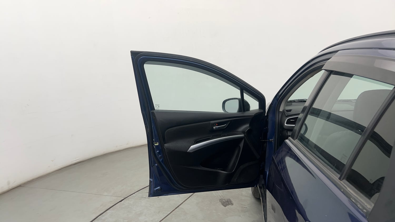 Used 2018 Maruti Suzuki S-Cross Zeta 1.3 Diesel Manual interior LEFT FRONT DOOR OPEN VIEW