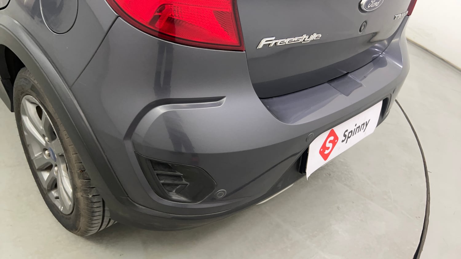 Used 2018 Ford Freestyle Titanium Plus 1.2 Ti-VCT Petrol Manual dents MINOR SCRATCH