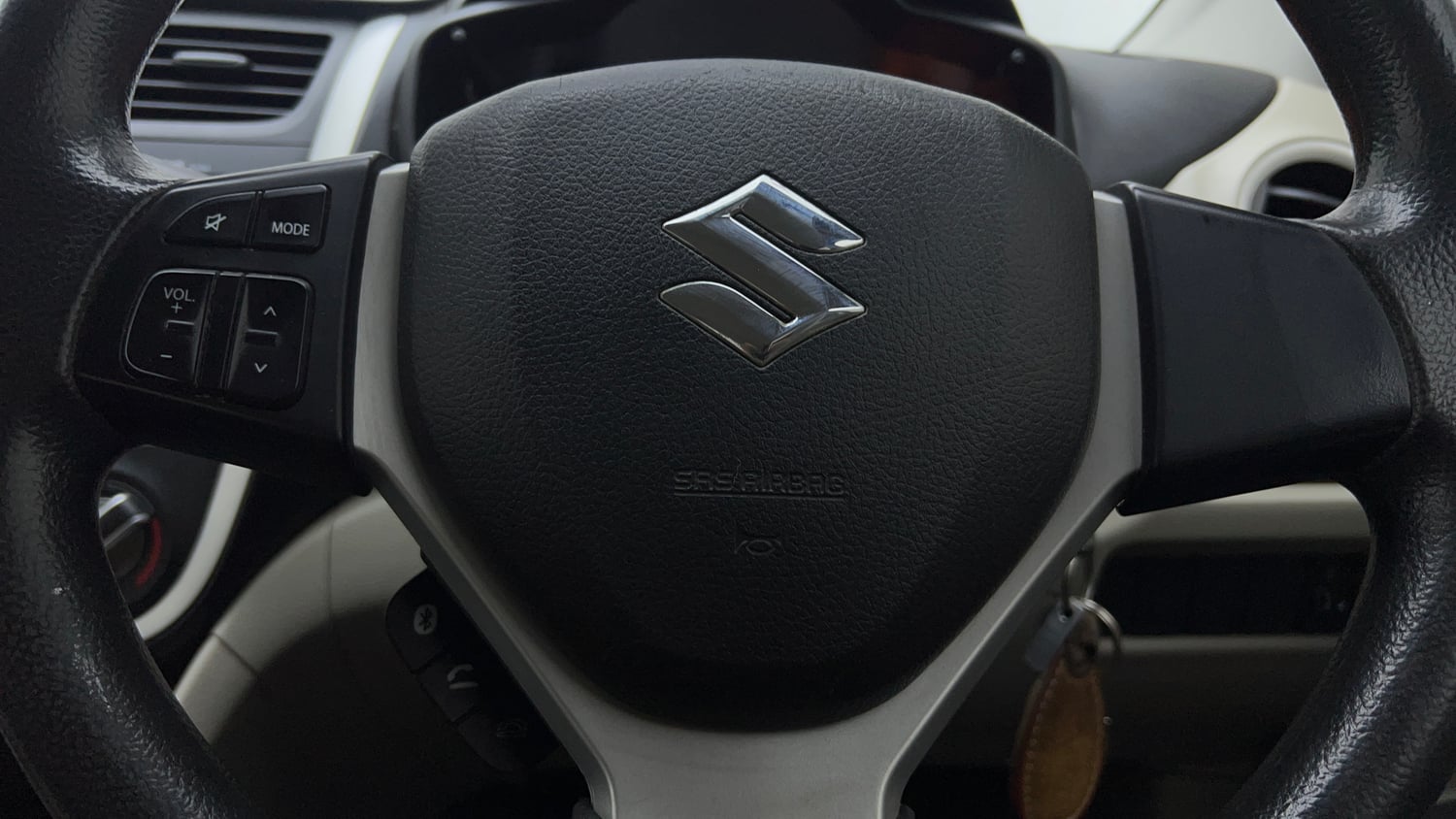 Used 2017 Maruti Suzuki Celerio ZXi Petrol Manual top_features Airbags