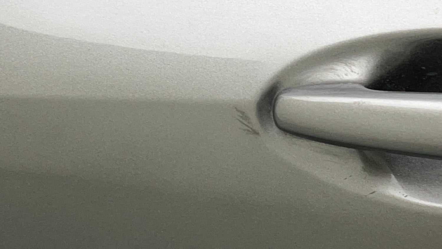 Used 2022 Maruti Suzuki Dzire VXi Petrol Manual dents MINOR SCRATCH