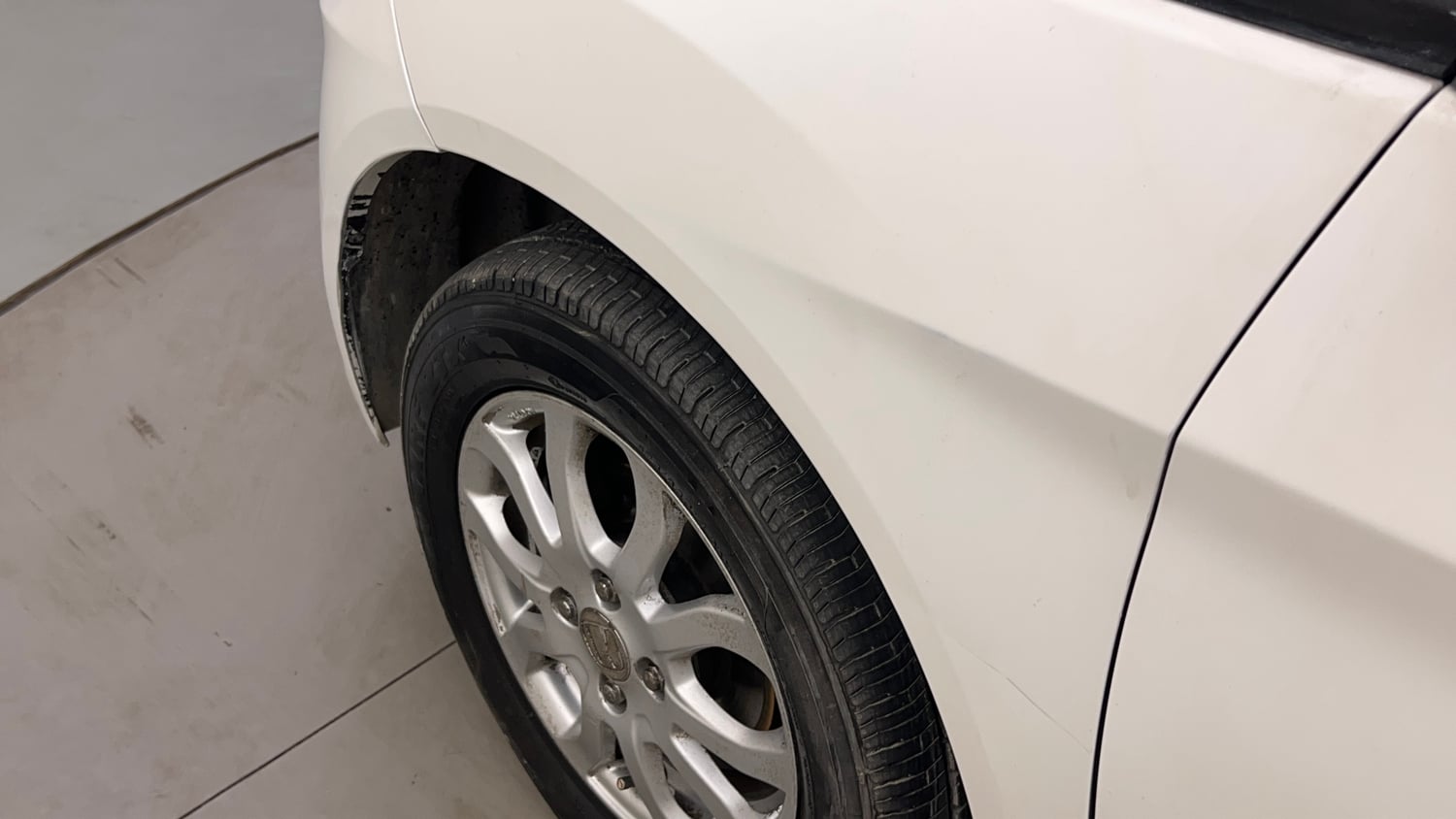 Used 2014 Honda Amaze 1.2 VX AT i-VTEC Petrol Automatic dents MINOR DENT
