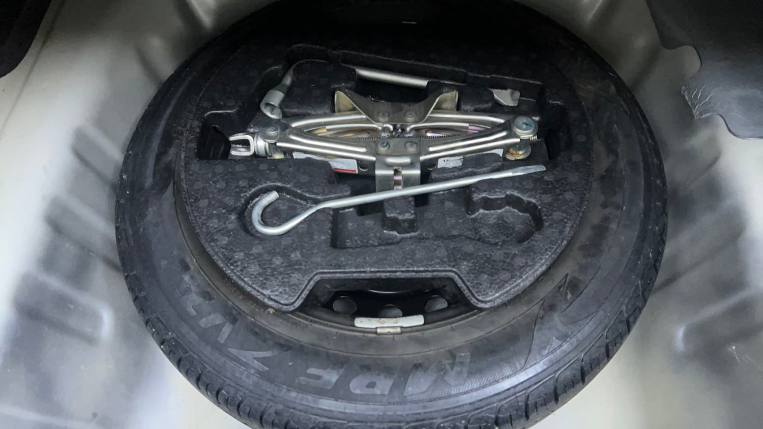 Used 2016 Maruti Suzuki Ciaz ZXi Petrol Manual tyres SPARE TYRE VIEW