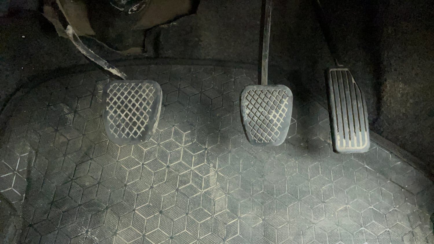 Used 2014 Honda Amaze 1.2 S i-VTEC Petrol Manual interior PEDALS VIEW