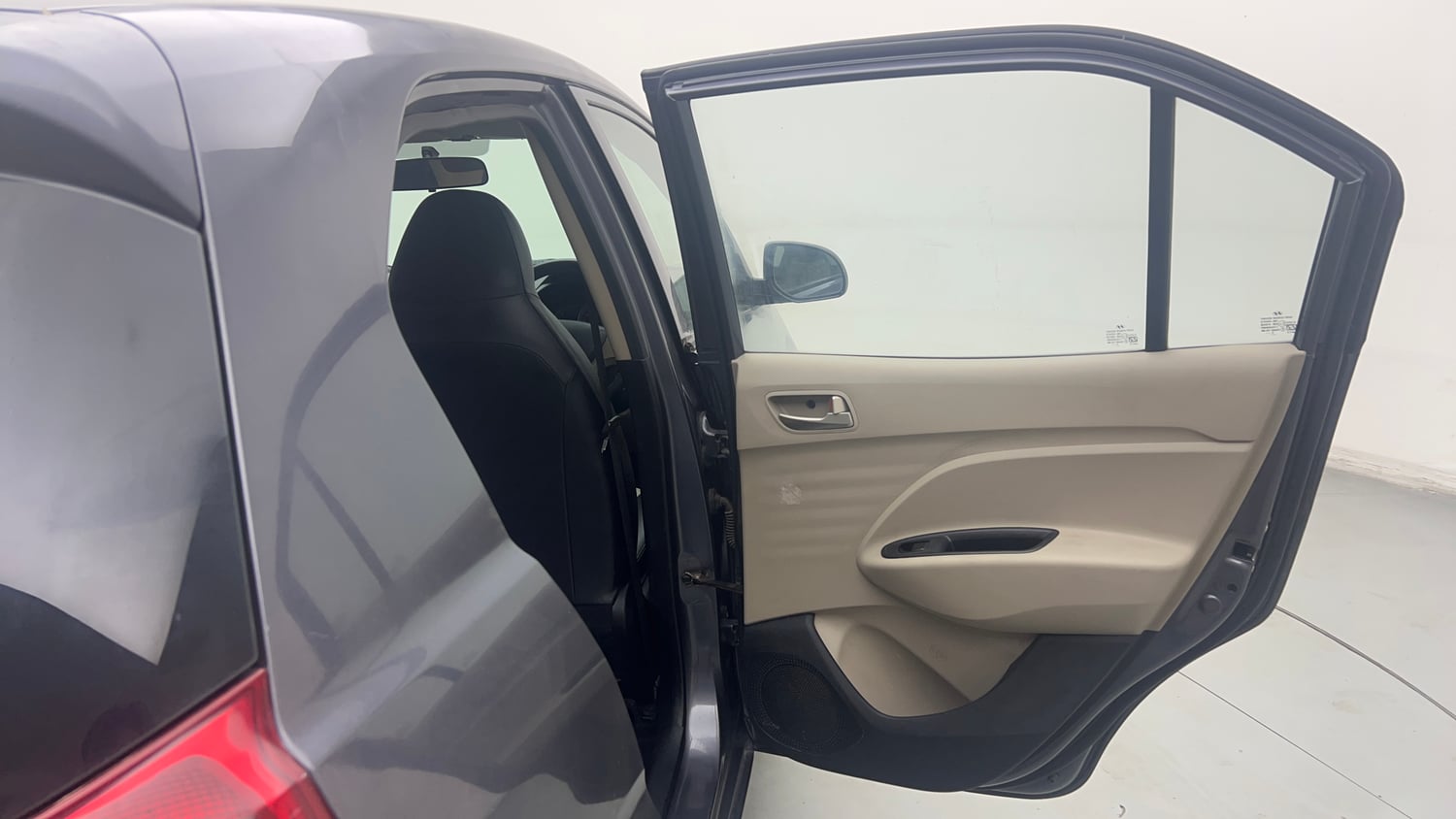 Used 2019 Hyundai Santro Magna CNG Cng Manual interior RIGHT REAR DOOR OPEN VIEW