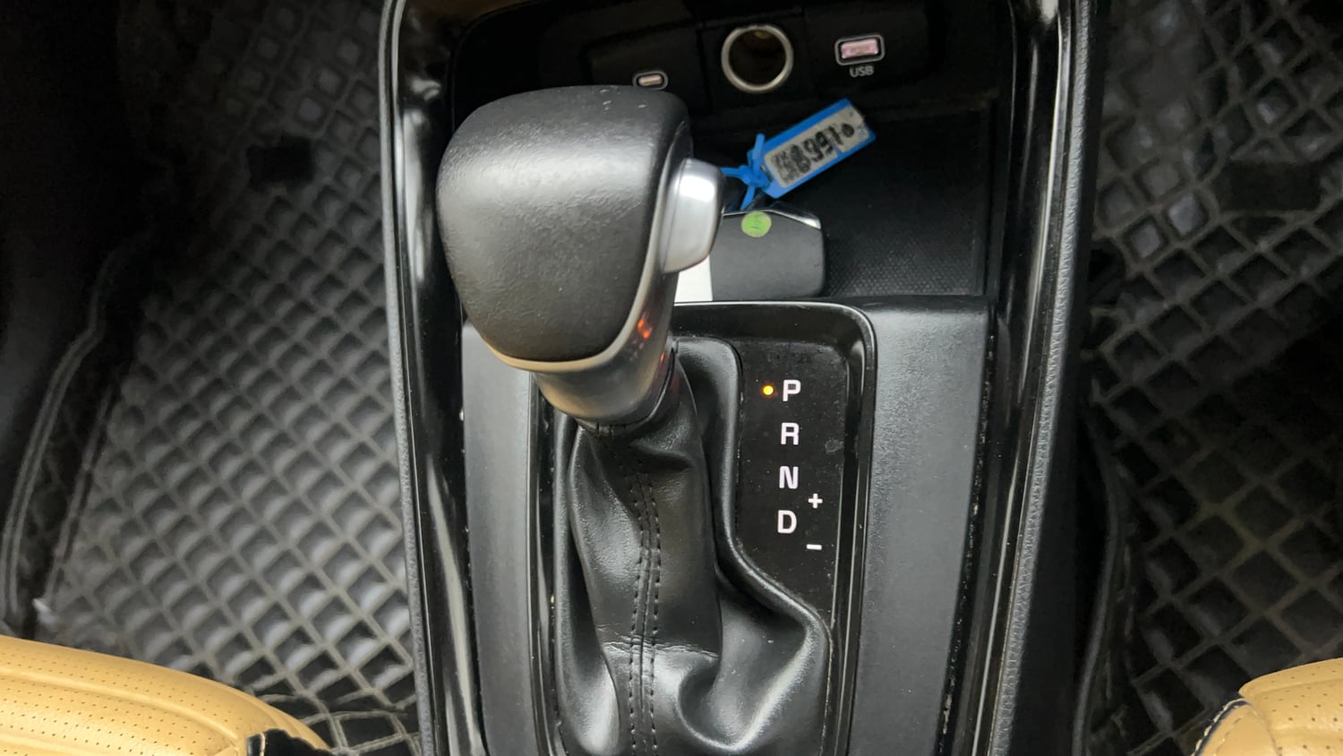 Used 2017 Honda Jazz VX Petrol Petrol Manual interior GEAR  KNOB VIEW