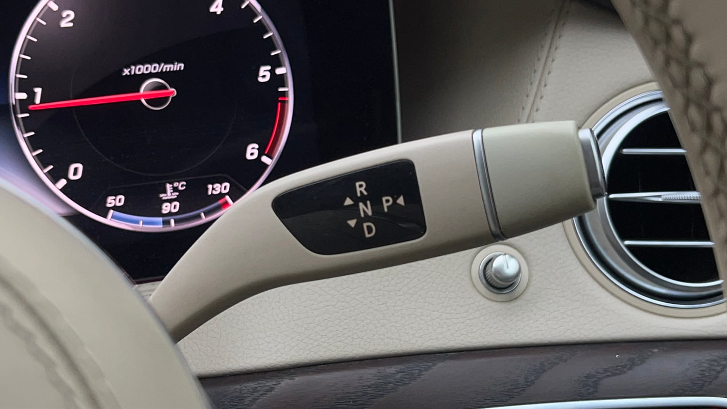 Used 2020 Mercedes-Benz S-Class (W222) S 350D Diesel Automatic interior GEAR  KNOB VIEW