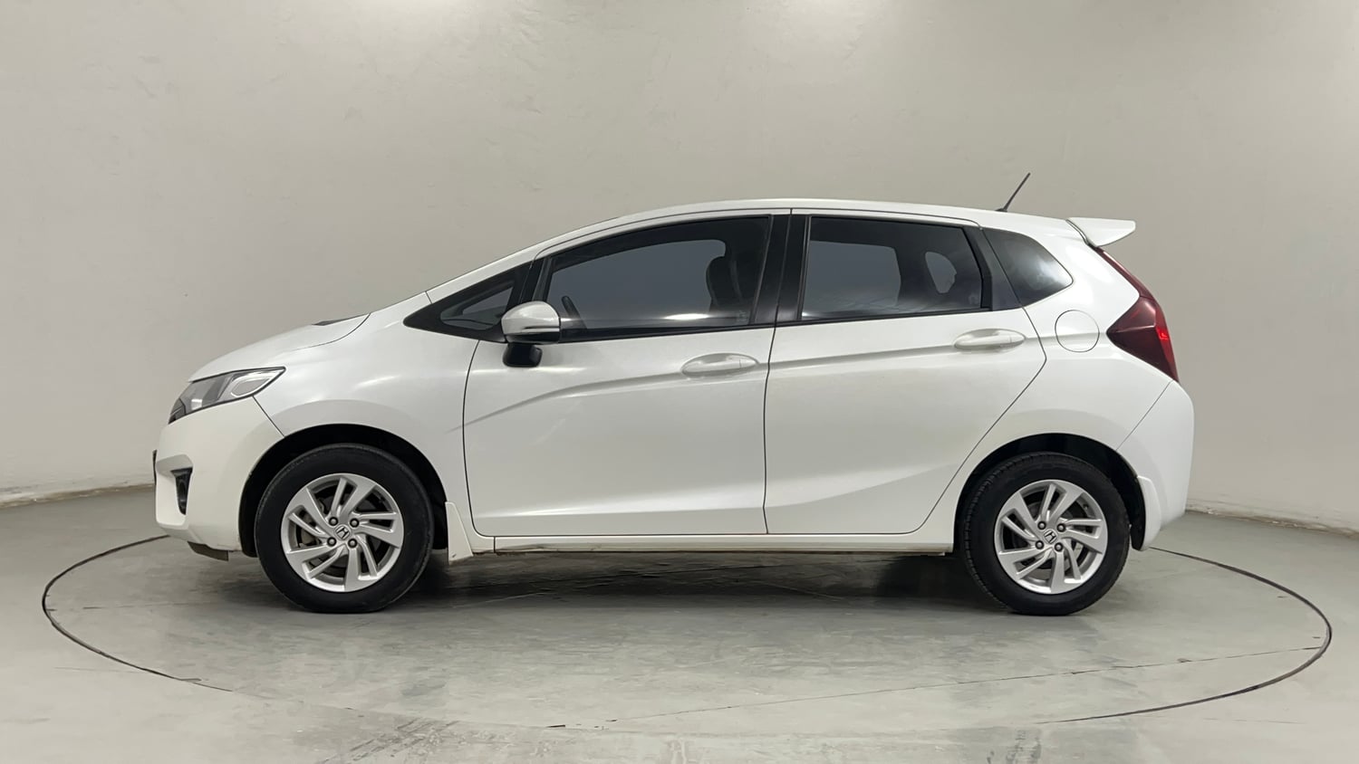 Used 2016 Honda Jazz VX Petrol Petrol Manual exterior LEFT SIDE VIEW