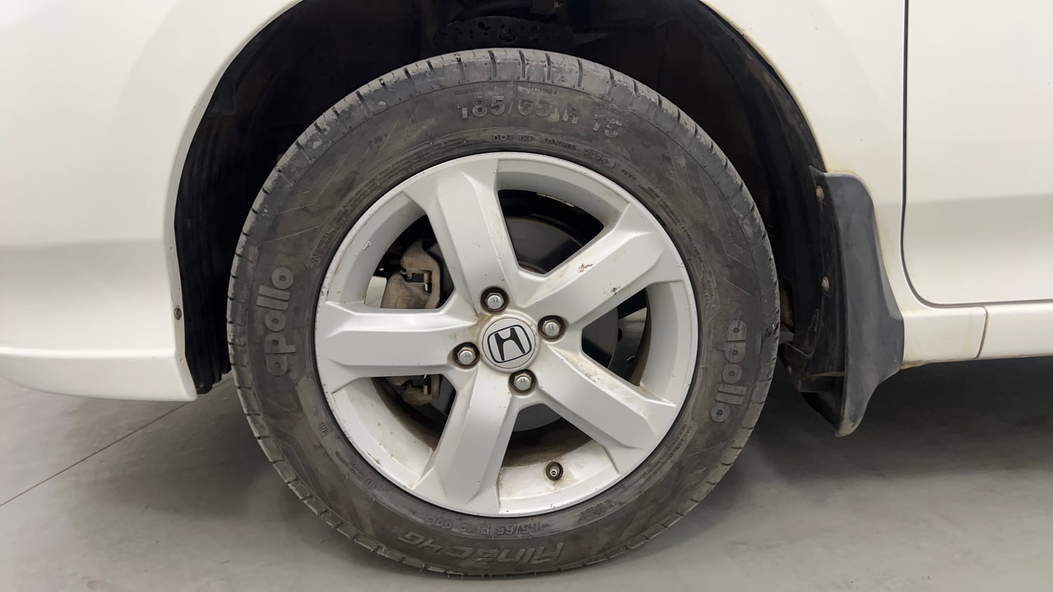 Used 2013 Honda City 1.5 S MT Petrol Manual tyres LEFT FRONT TYRE RIM VIEW