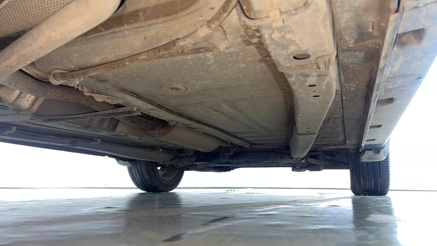 Used 2017 Maruti Suzuki Baleno Zeta 1.2 Petrol Manual extra REAR RIGHT UNDERBODY VIEW