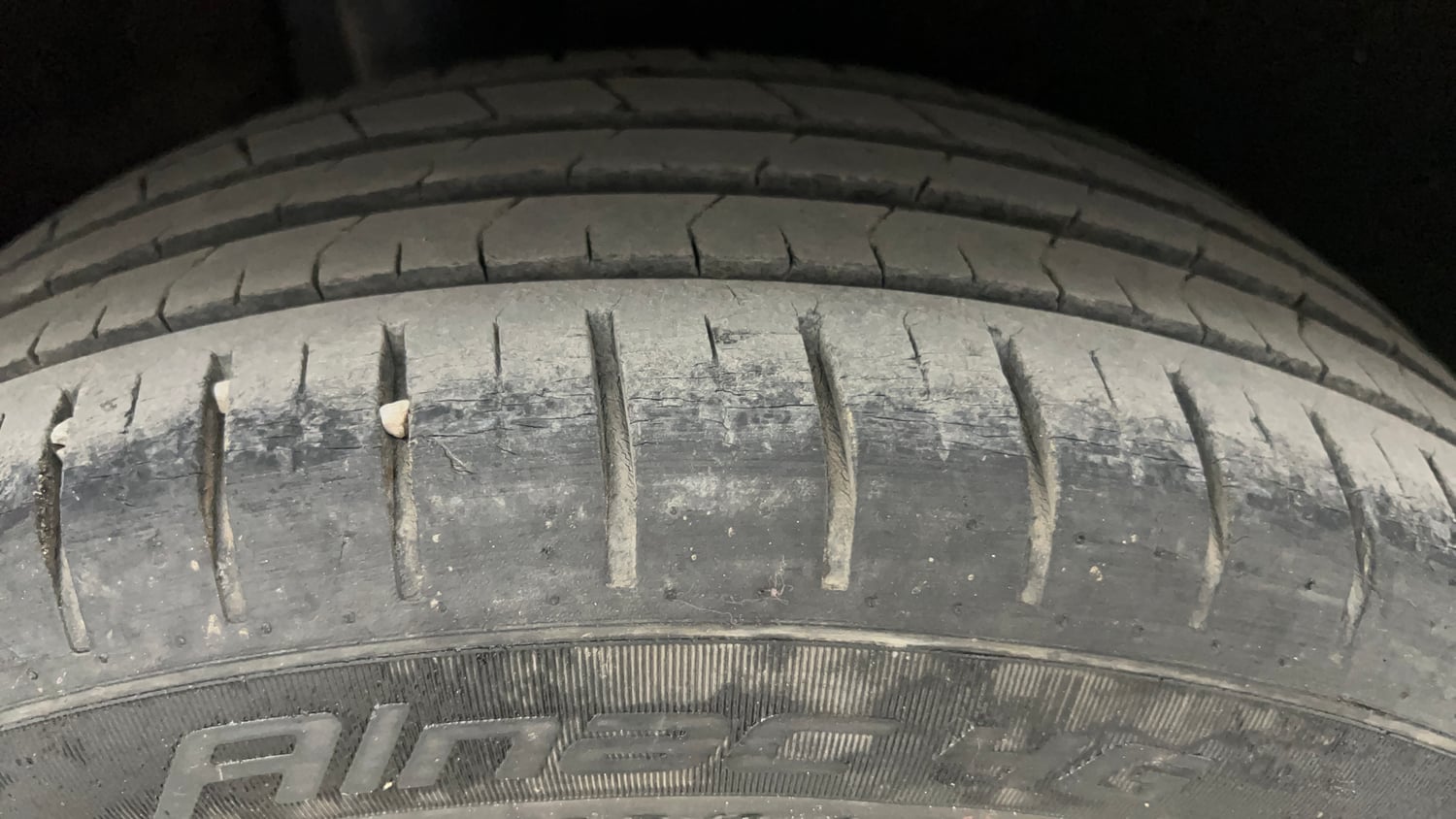 Used 2018 Maruti Suzuki Baleno Alpha 1.2 AT Petrol Automatic tyres RIGHT REAR TYRE TREAD VIEW