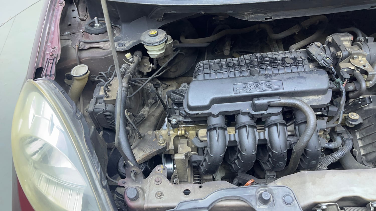 Used 2016 Honda Amaze 1.2 VX i-VTEC Petrol Manual engine ENGINE RIGHT SIDE VIEW