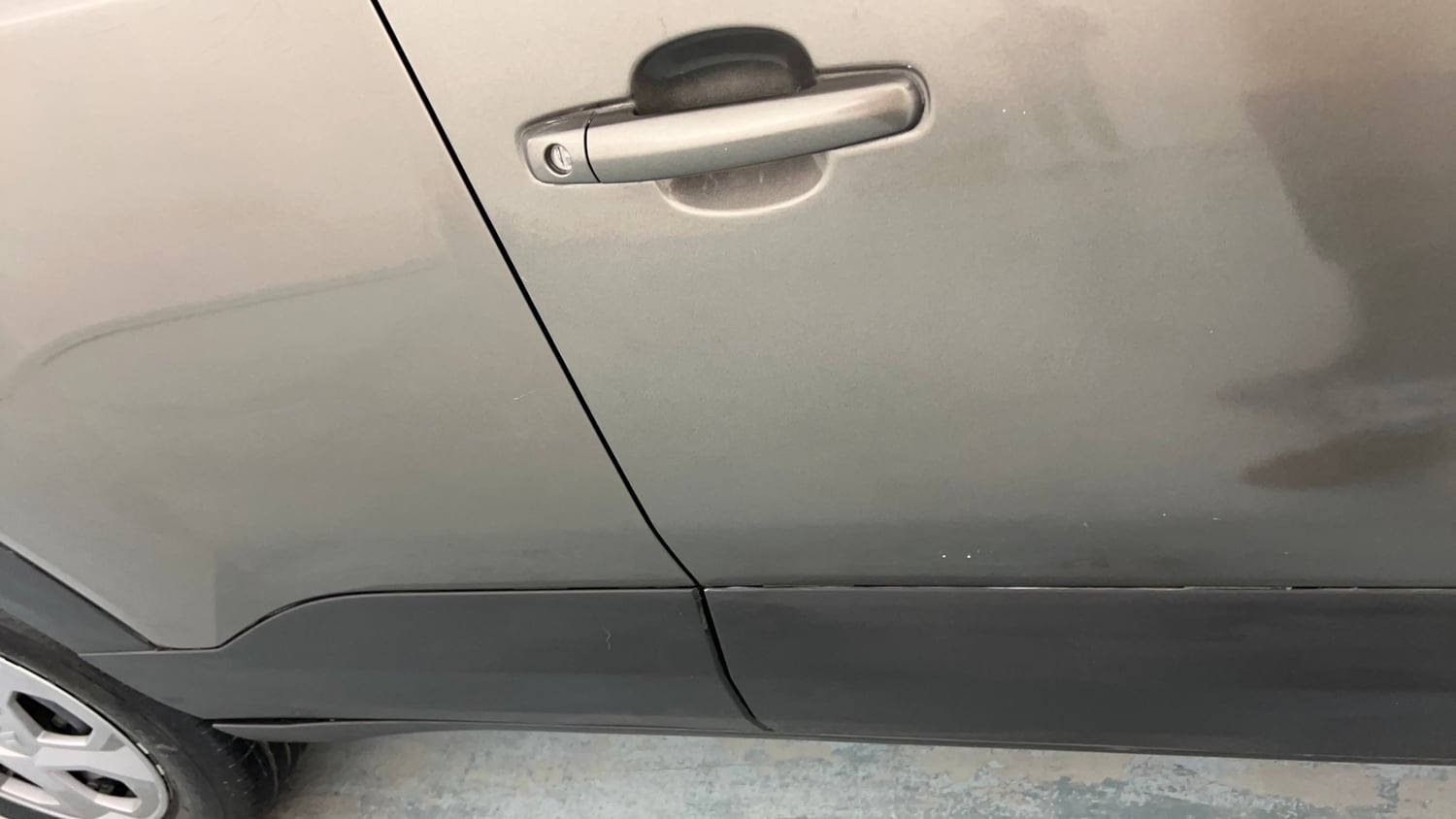 Used 2025 Maruti Suzuki Brezza VXi Petrol Manual dents MINOR SCRATCH