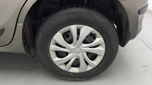 Used 2022 Maruti Suzuki Swift VXi AMT Petrol Automatic tyres LEFT REAR TYRE RIM VIEW