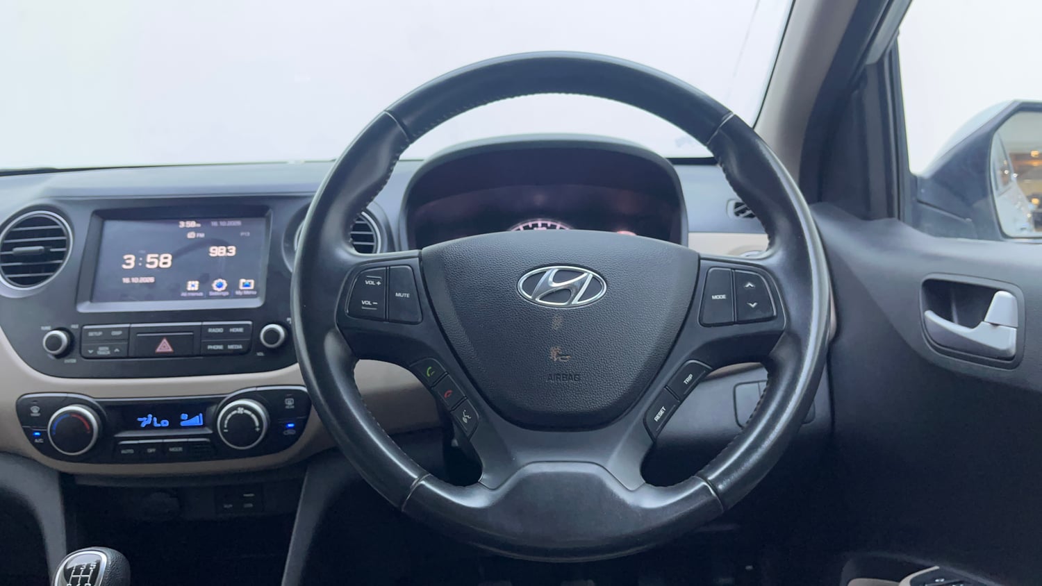 Used 2017 Hyundai Grand i10 Asta 1.2 Kappa VTVT Petrol Manual interior STEERING VIEW