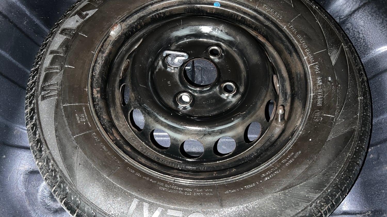 Used 2015 Maruti Suzuki Alto 800 Vxi Petrol Manual tyres SPARE TYRE VIEW
