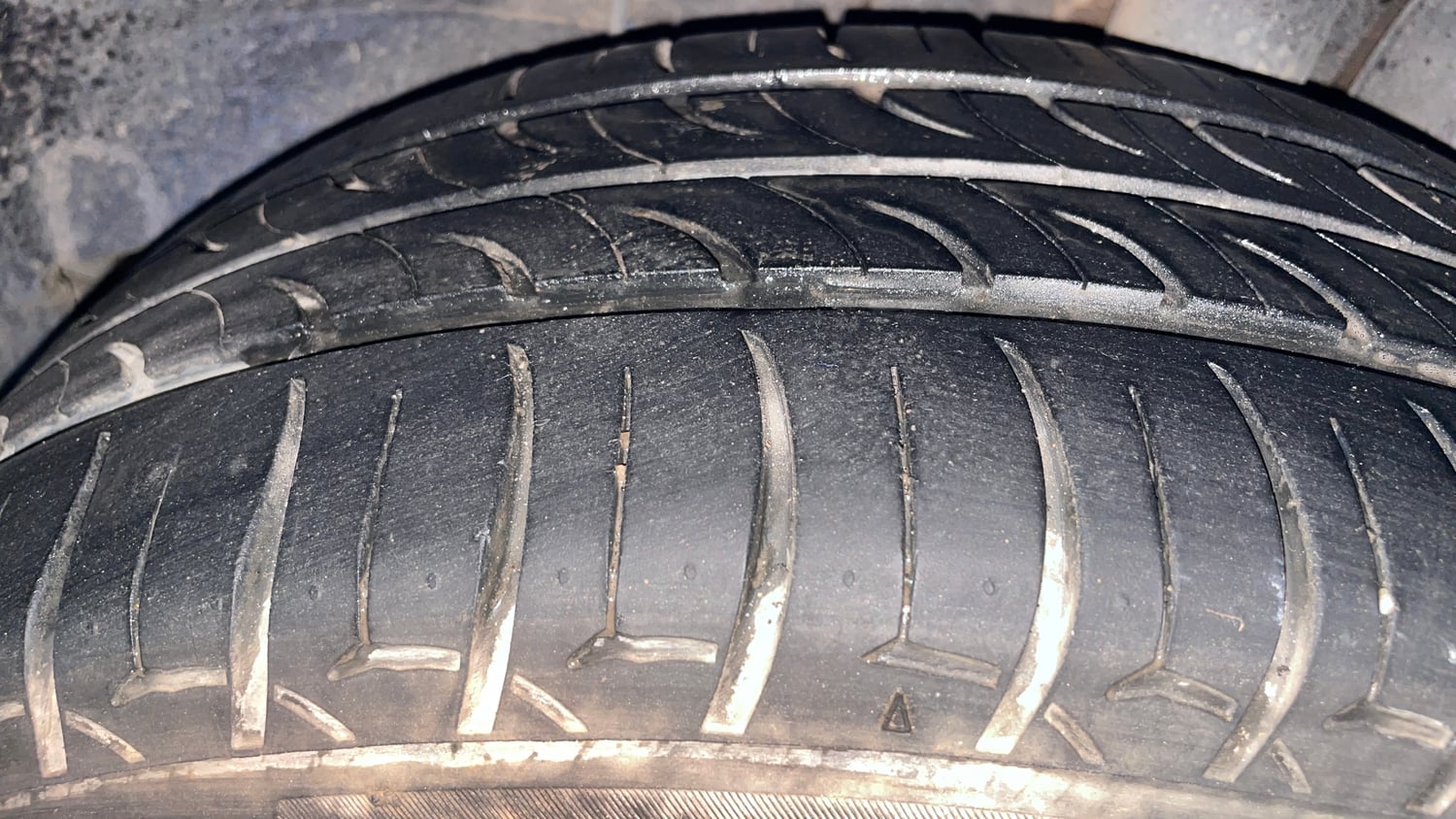 Used 2019 Hyundai Elite i20 Asta 1.2 (O) Petrol Manual tyres LEFT REAR TYRE TREAD VIEW