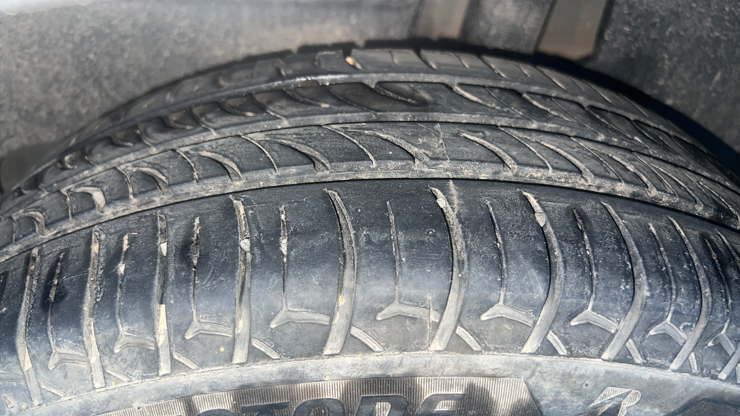 Used 2018 Maruti Suzuki Dzire ZXi Plus AMT Petrol Automatic tyres LEFT REAR TYRE TREAD VIEW