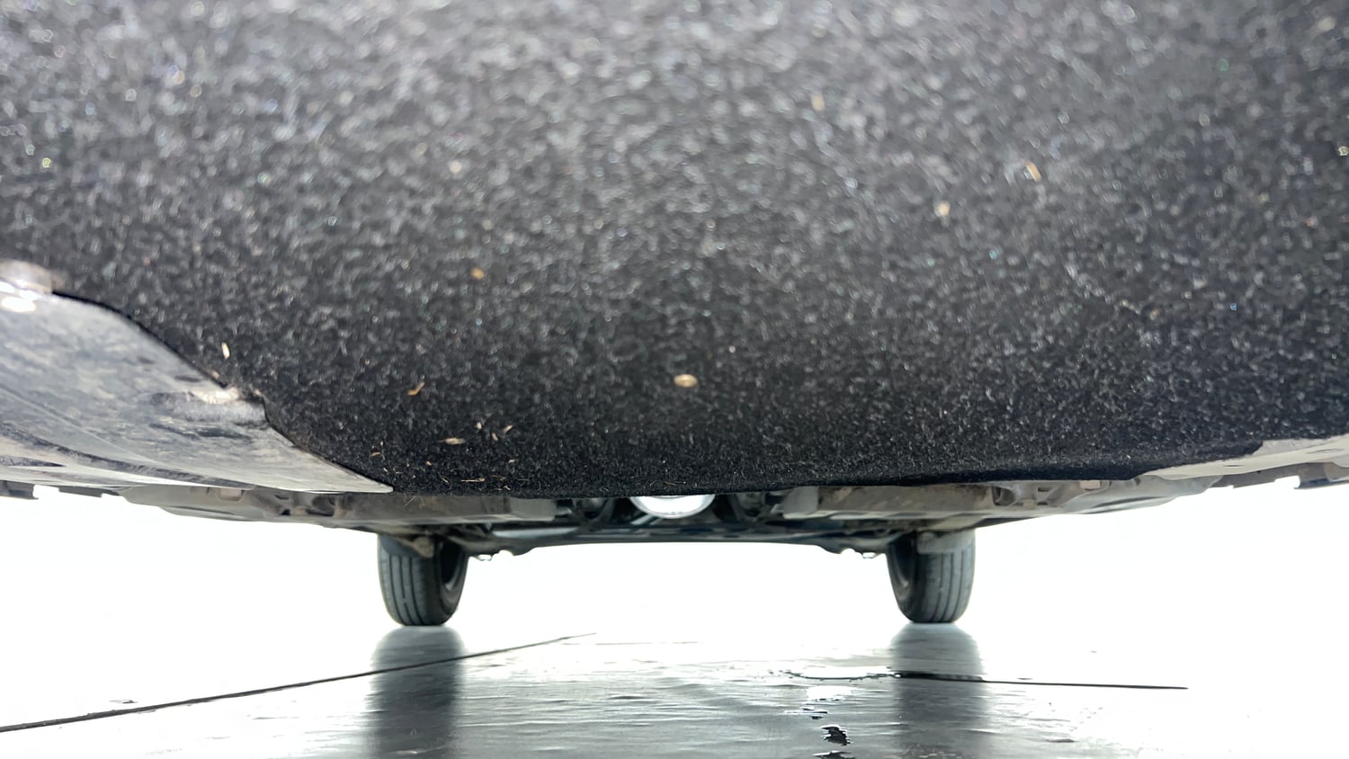 Used 2023 Maruti Suzuki Swift VXi Petrol Manual extra FRONT LEFT UNDERBODY VIEW