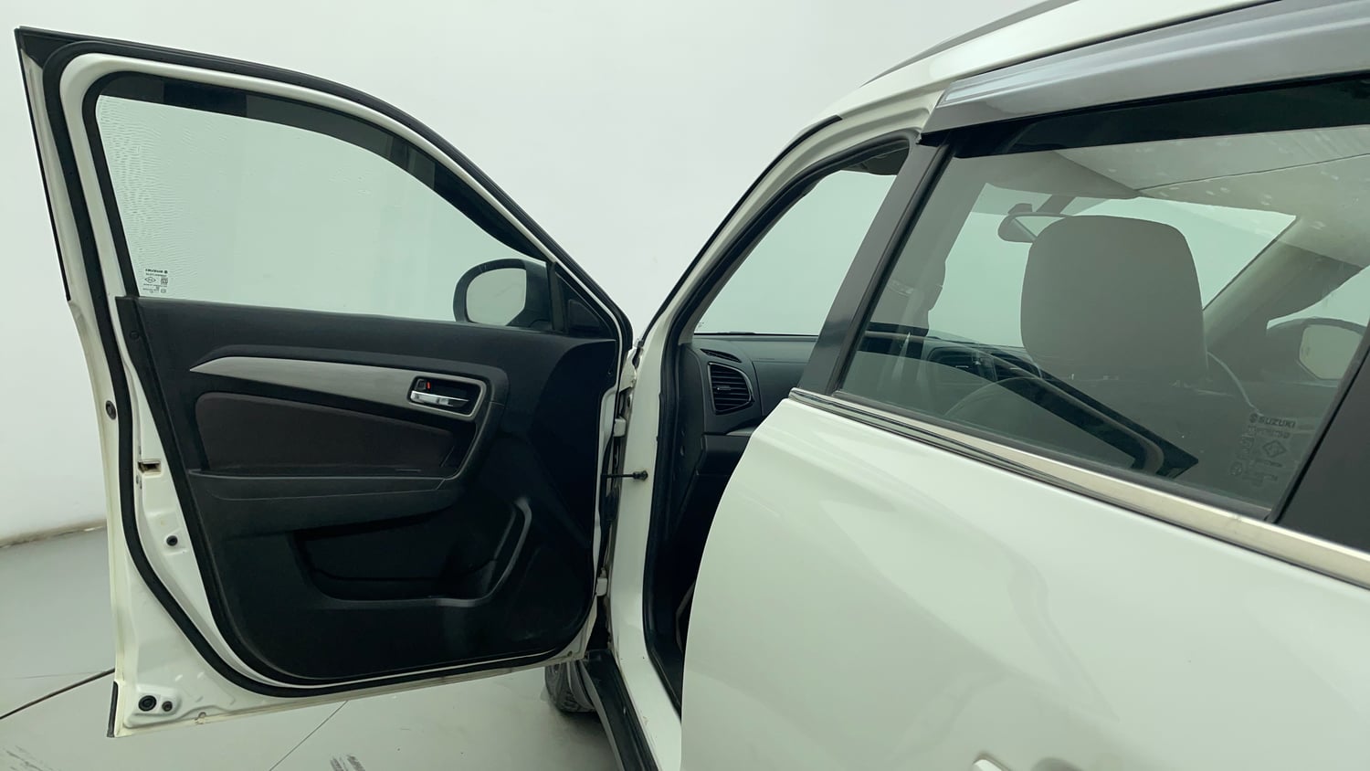 Used 2019 maruti-suzuki Vitara Brezza ZDi Plus AGS Diesel Automatic interior LEFT FRONT DOOR OPEN VIEW