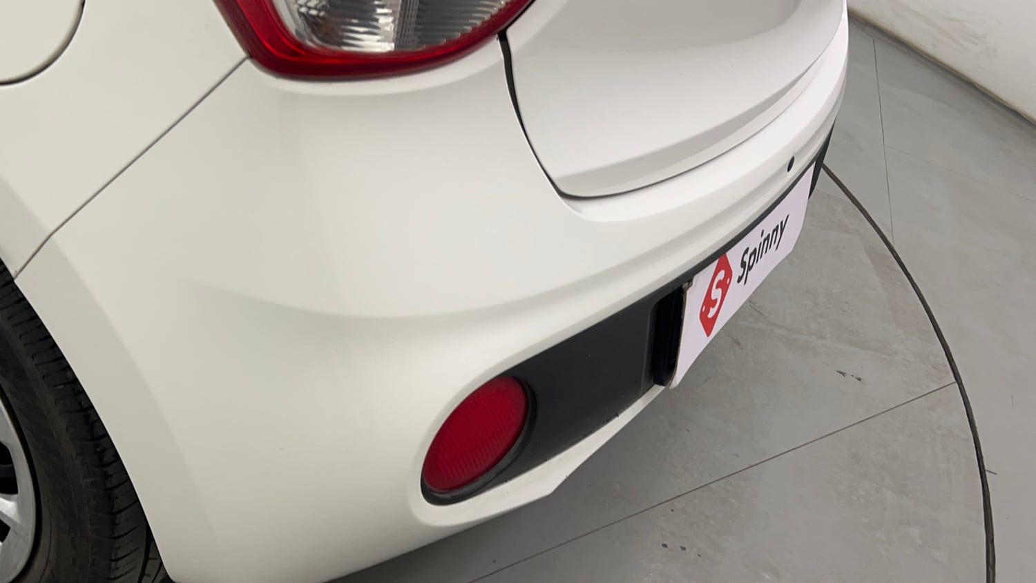 Used 2018 Hyundai Grand i10 Magna AT 1.2 Kappa VTVT Petrol Automatic dents MINOR SCRATCH