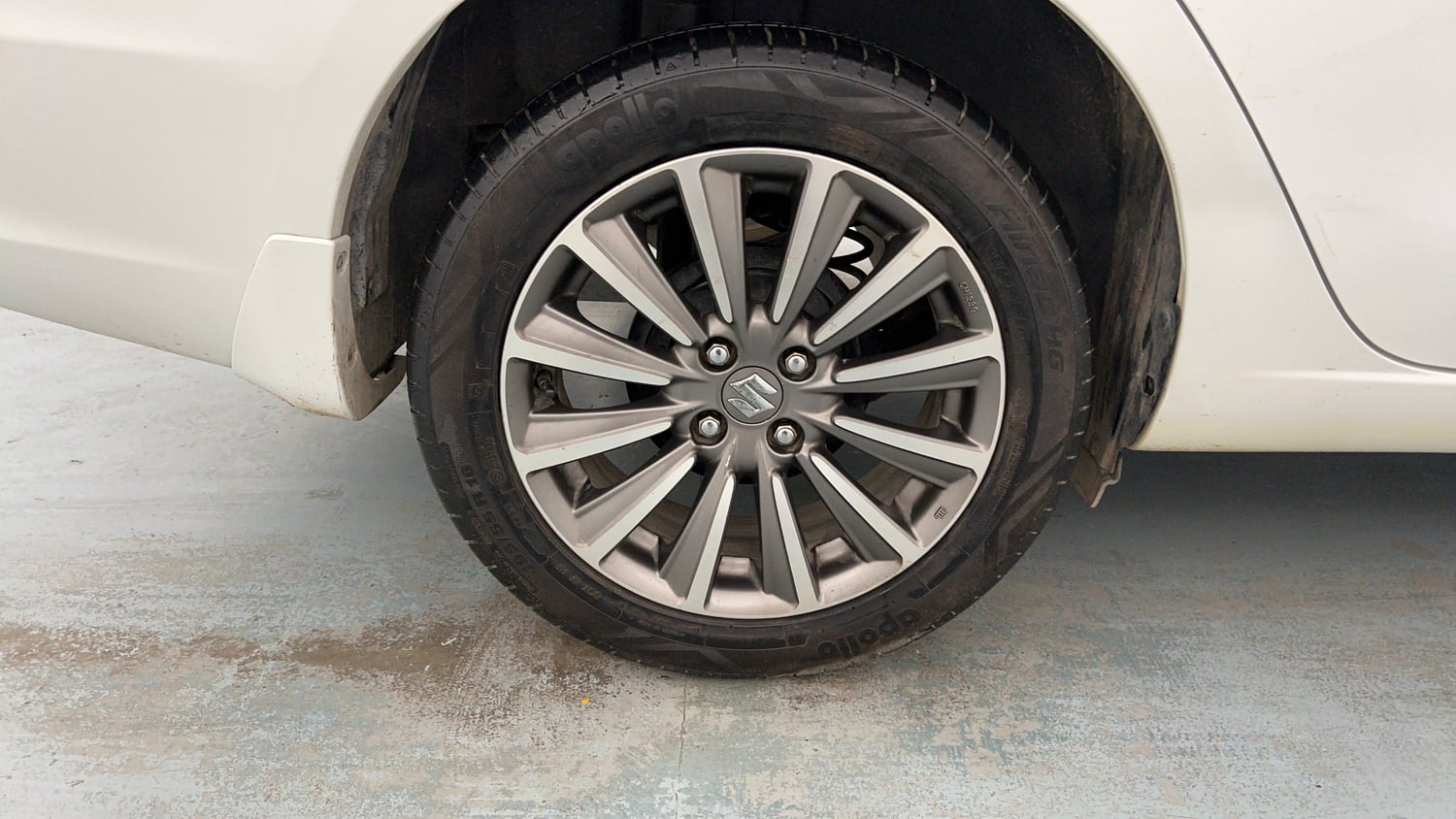 Used 2018 Maruti Suzuki Ciaz Alpha Hybrid 1.5 Petrol Manual tyres RIGHT REAR TYRE RIM VIEW