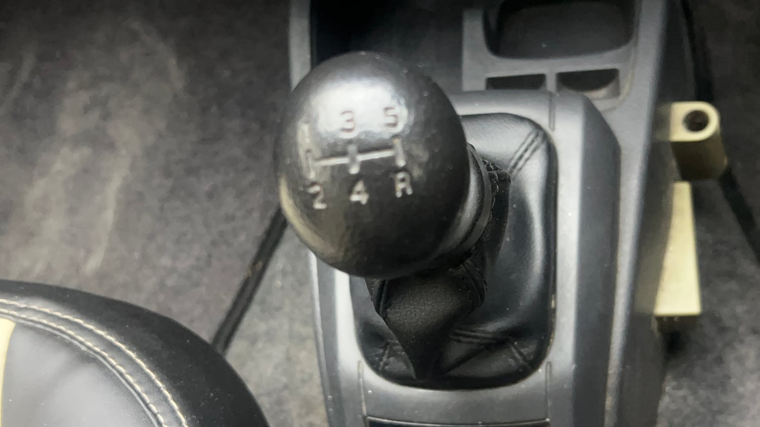 Used 2019 Maruti Suzuki Alto 800 LXI CNG (outside fitted) Cng Manual interior GEAR  KNOB VIEW