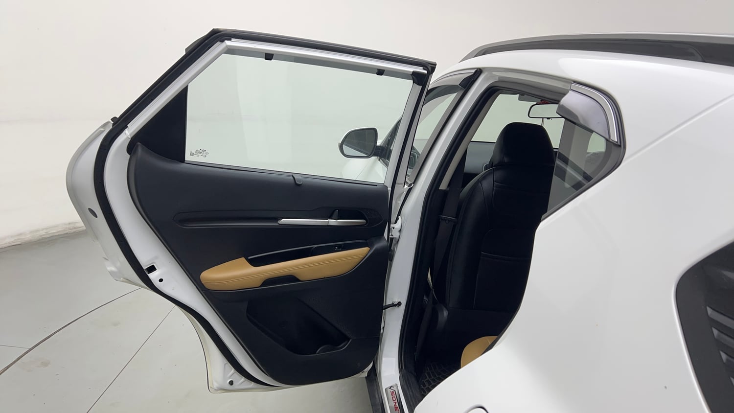 Used 2017 Honda Jazz VX Petrol Petrol Manual interior LEFT REAR DOOR OPEN VIEW