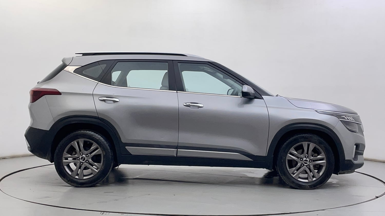 Used 2019 Kia Seltos HTX 1.5 Diesel Diesel Manual exterior RIGHT SIDE VIEW