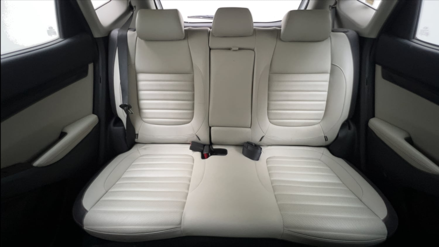 Used 2019 kia Seltos GTX Plus DCT 1.4 Petrol Automatic interior REAR SEAT CONDITION VIEW