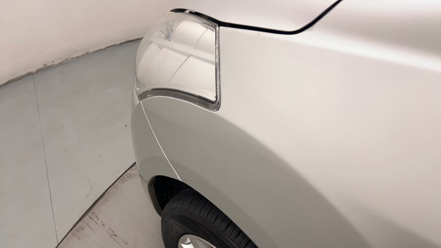 Used 2015 Maruti Suzuki Ertiga ZXi Petrol Manual dents MINOR SCRATCH