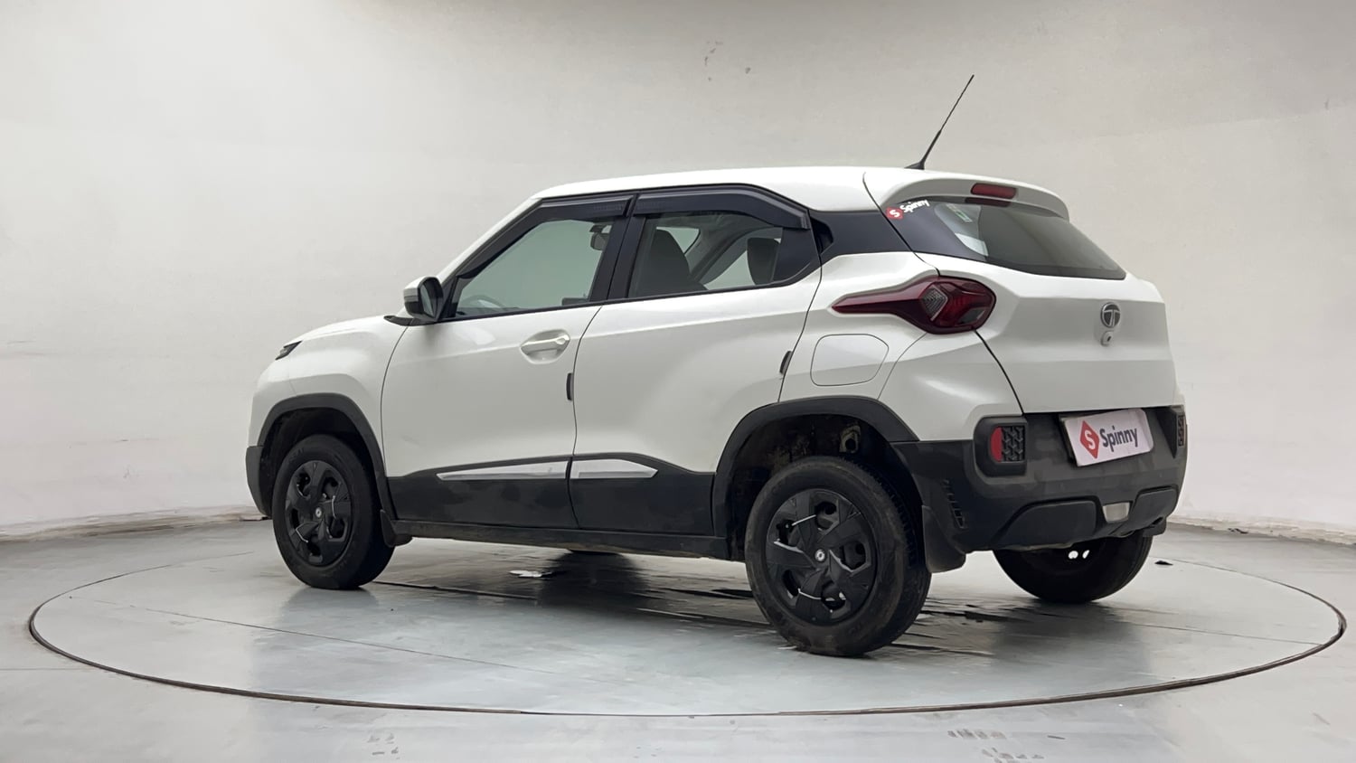 Used 2025 Tata Punch Adventure Plus AMT Petrol Automatic exterior LEFT REAR CORNER VIEW