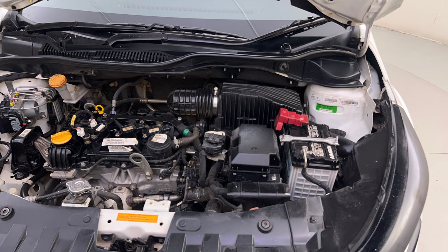 Used 2022 Tata Altroz XM Plus Petrol Petrol Manual engine ENGINE LEFT SIDE HINGE & APRON VIEW