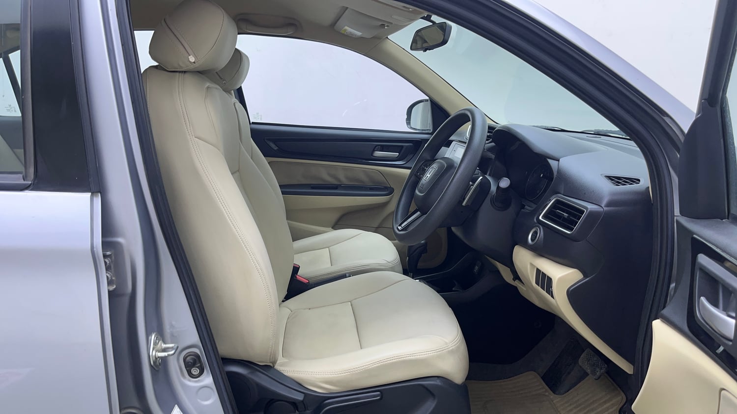 Used 2018 Honda Amaze 1.2 V CVT Petrol Petrol Automatic interior RIGHT SIDE FRONT DOOR CABIN VIEW