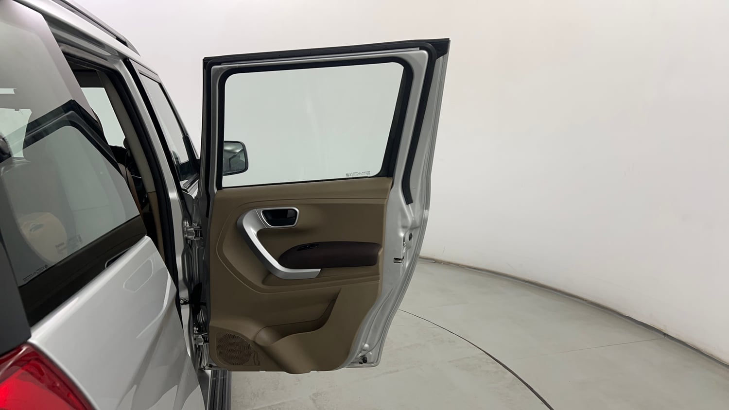 Used 2016 Mahindra TUV300 T8 Diesel Manual interior RIGHT REAR DOOR OPEN VIEW