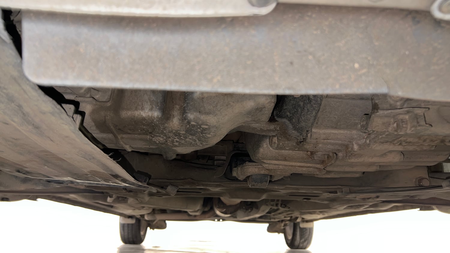 Used 2014 Honda Amaze 1.2 VX AT i-VTEC Petrol Automatic extra FRONT LEFT UNDERBODY VIEW