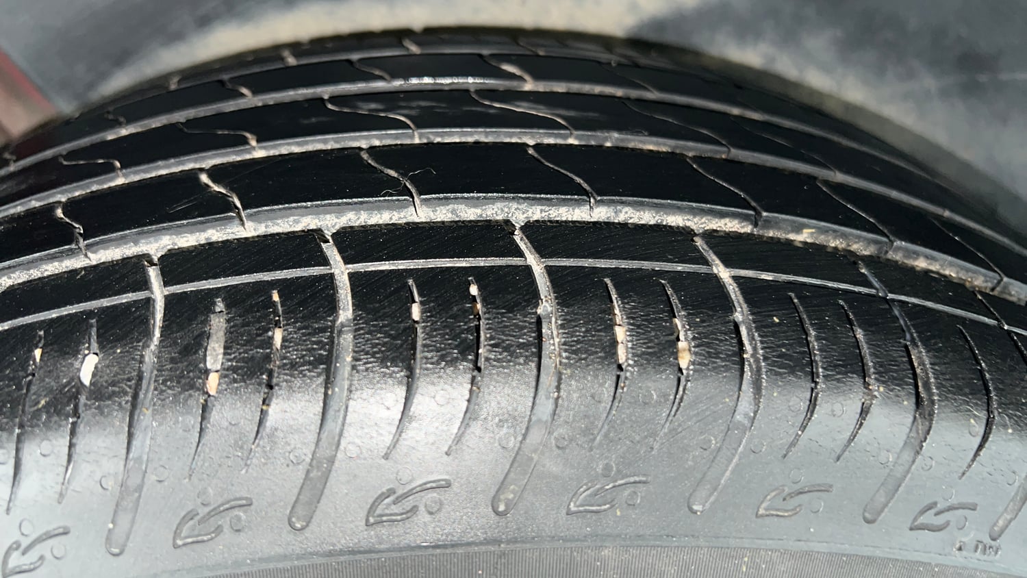 Used 2023 Maruti Suzuki Brezza Zxi Plus Dual Tone Petrol Manual tyres RIGHT REAR TYRE TREAD VIEW