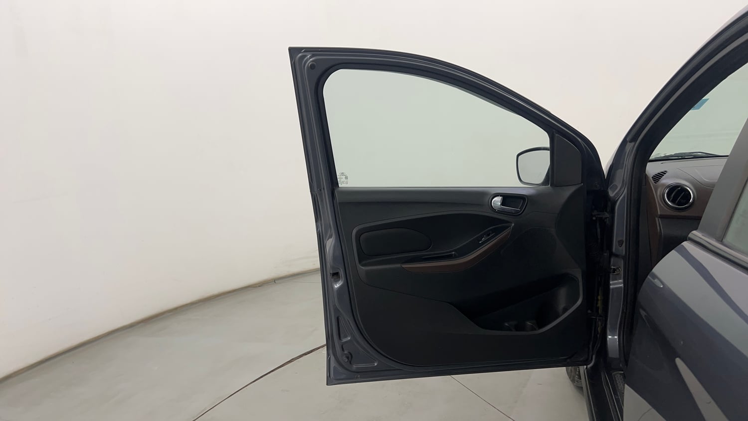 Used 2018 Ford Freestyle Titanium Plus 1.2 Ti-VCT Petrol Manual interior LEFT FRONT DOOR OPEN VIEW