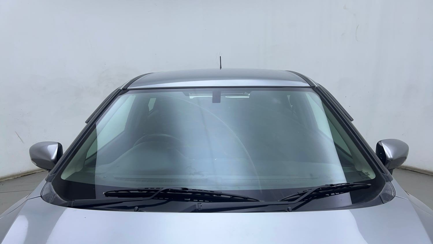 Used 2015 Maruti Suzuki Baleno Alpha 1.2 Petrol Manual exterior FRONT WINDSHIELD VIEW