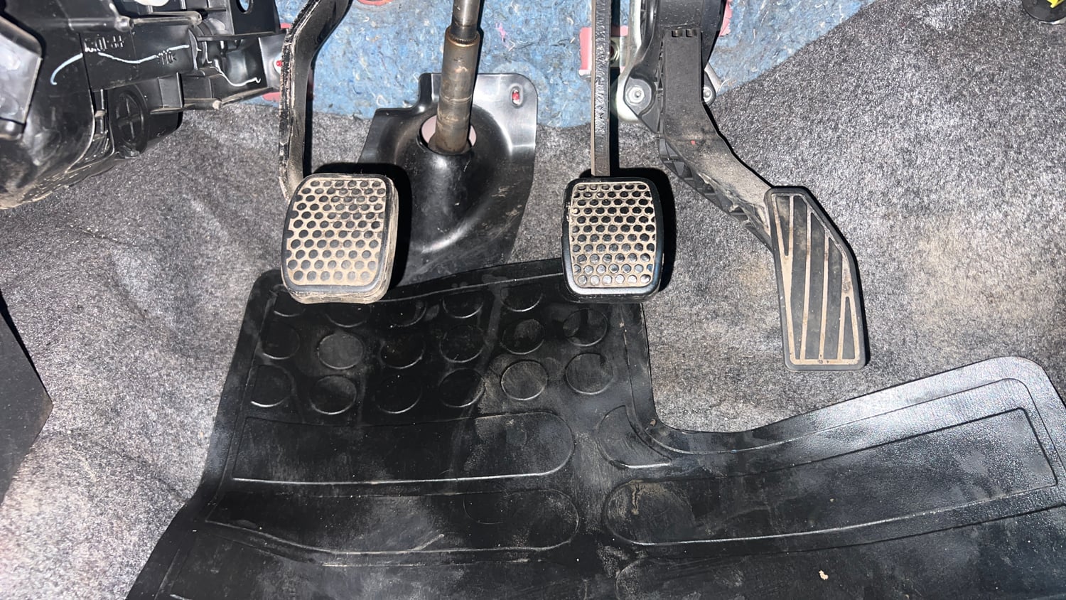 Used 2017 Maruti Suzuki Alto 800 VXi Petrol Manual interior PEDALS VIEW