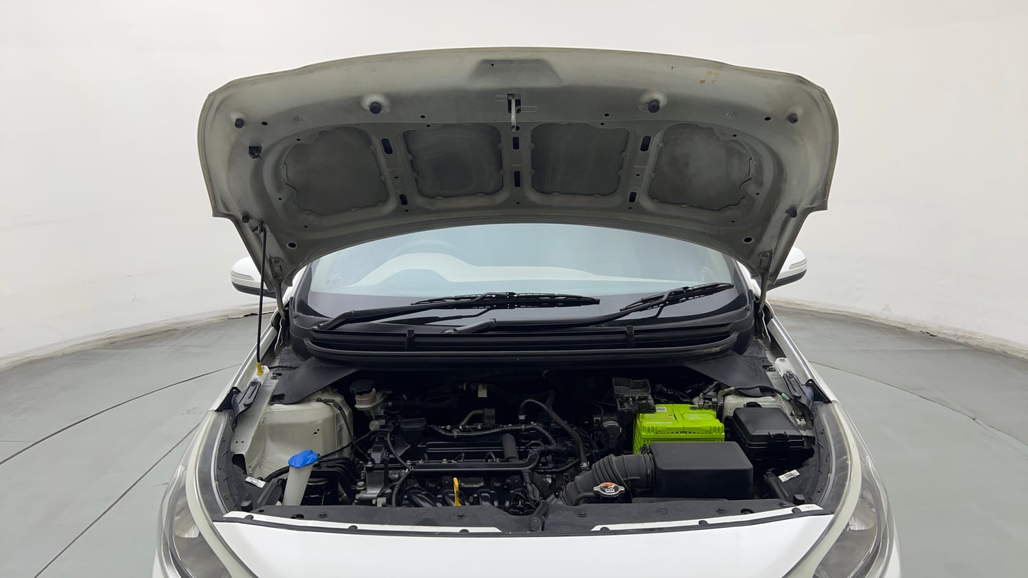 Used 2020 Hyundai Elite i20 Sportz Plus 1.2 Petrol Manual engine ENGINE & BONNET OPEN FRONT VIEW