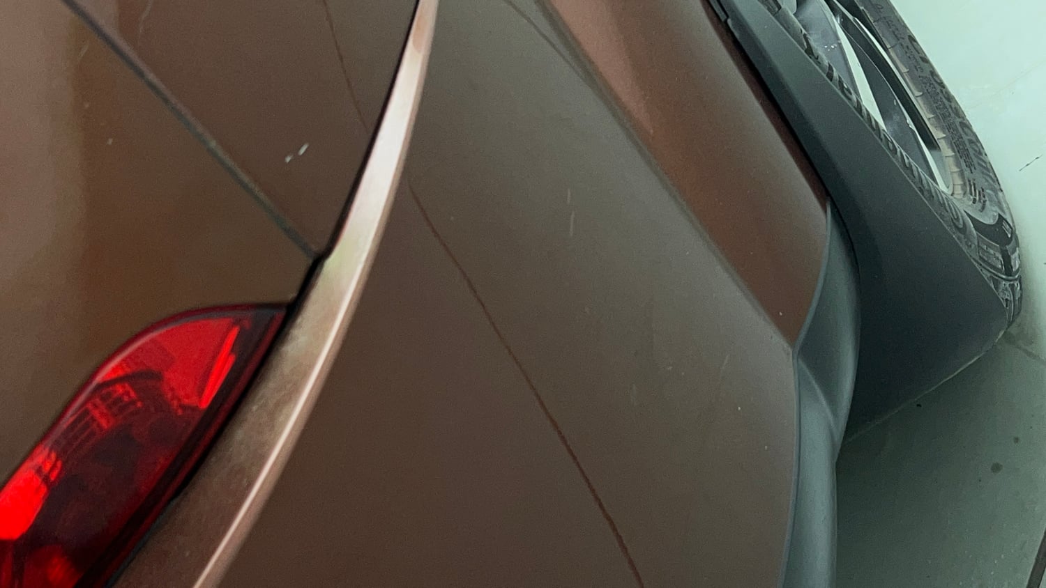 Used 2019 Mahindra XUV500 W11 AT Diesel Automatic dents MINOR SCRATCH